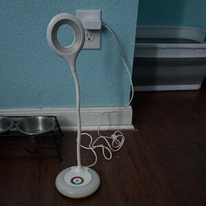 18" White LED Ring Light with Adjustable Stand